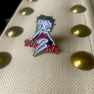 Supreme Betty Boop Pin SS16